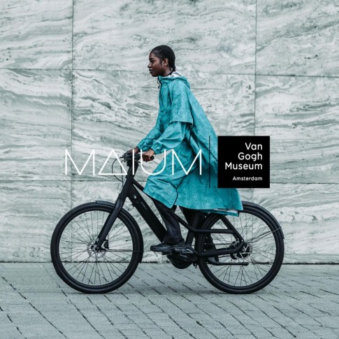 MAIUM x Van Gogh Museum Poncho Almond Blossom